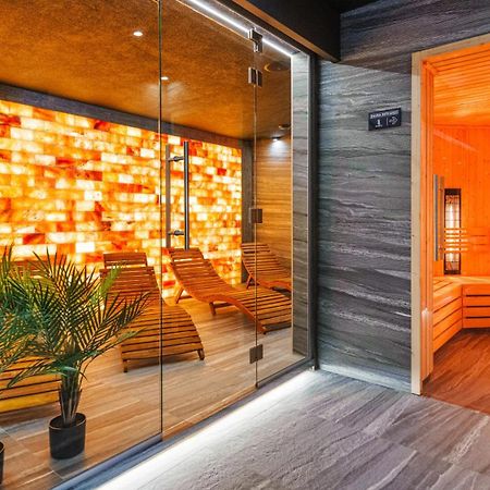 Blue Premium Pool Sauna Fitness Free コウォブジェク エクステリア 写真